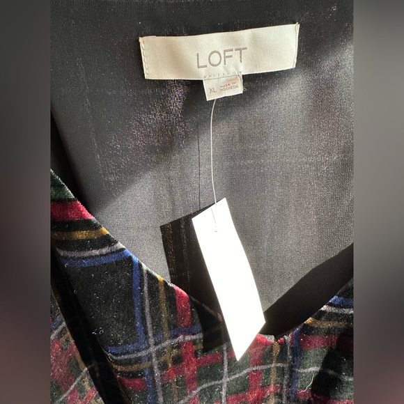 Loft, strapping velvet plaid, Cami, new with tags size XL - Picture 5 of 6